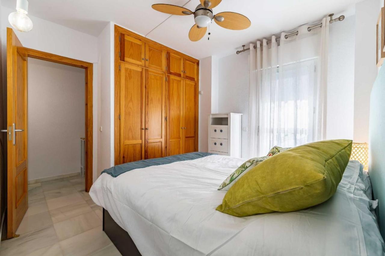 Fuengirola Los Boliches Paseo Maritimo Rey De Espana Esquina Lope De Vega 1 Dormitorio Mas Sofa Cama Salon Mas Cama Supletoria Exterior photo